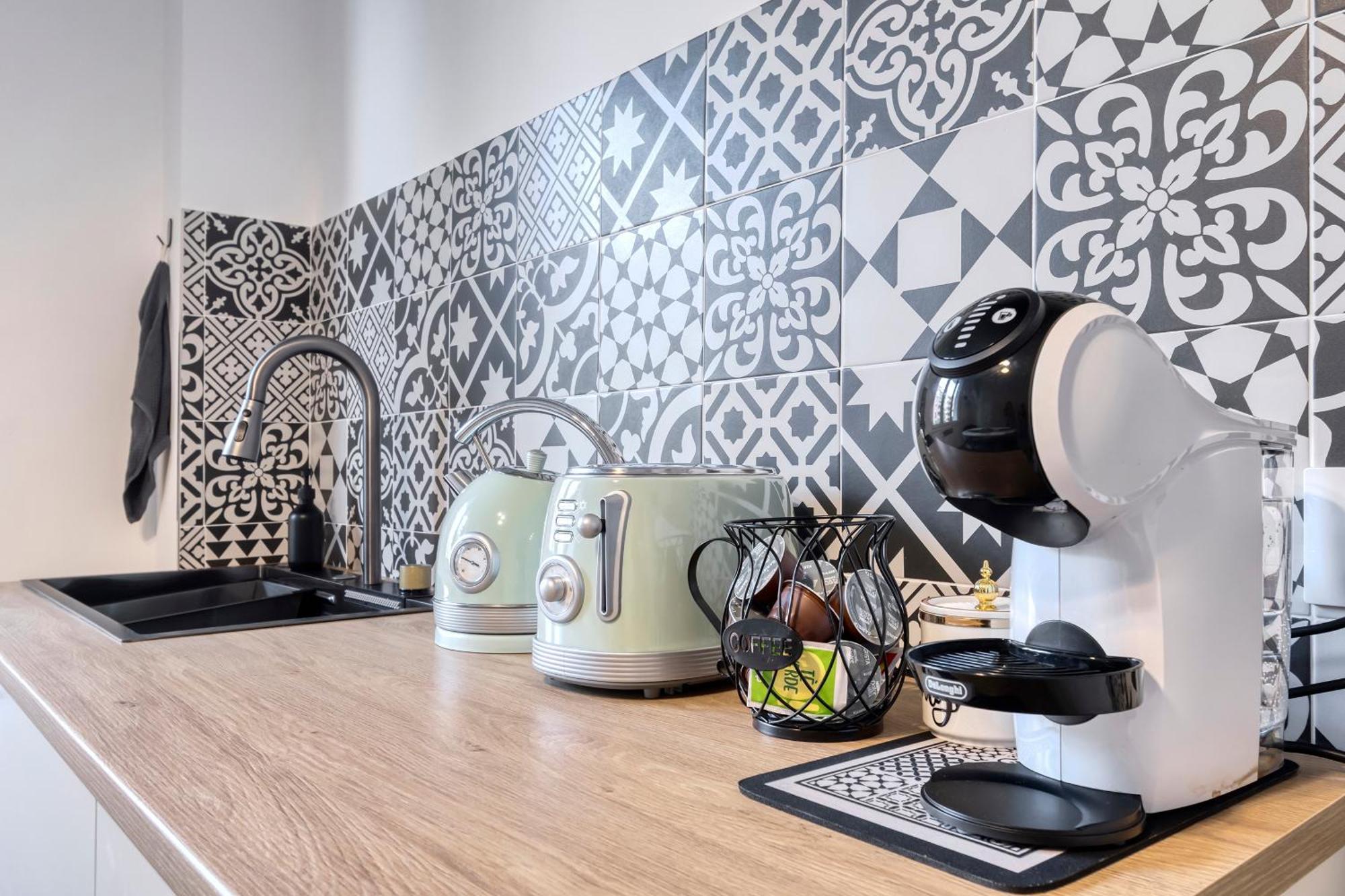 Wanderlust Rooms Bologna Fiera, Free Parking Bagian luar foto