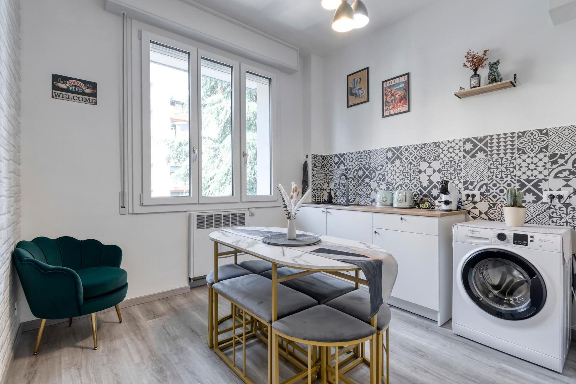 Wanderlust Rooms Bologna Fiera, Free Parking Bagian luar foto