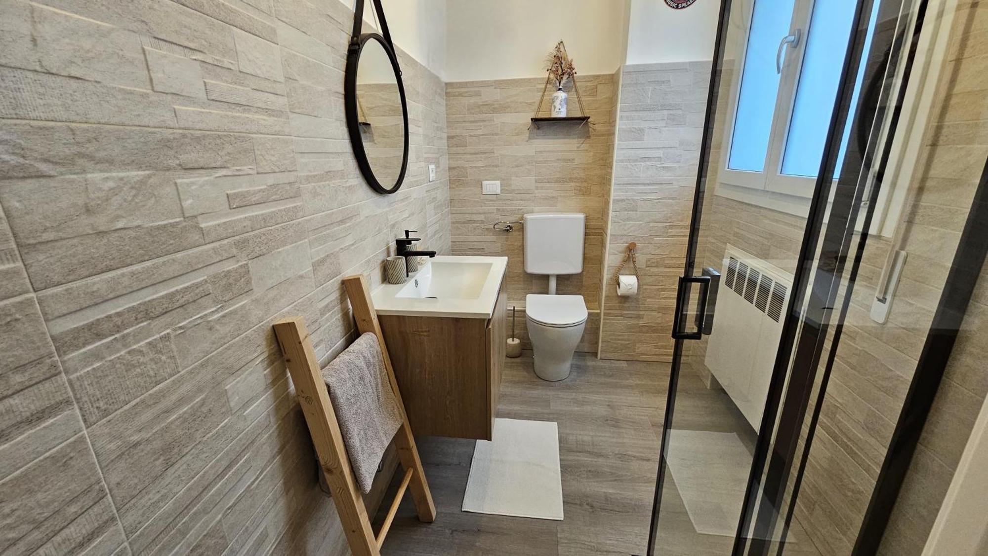 Wanderlust Rooms Bologna Fiera, Free Parking Bagian luar foto